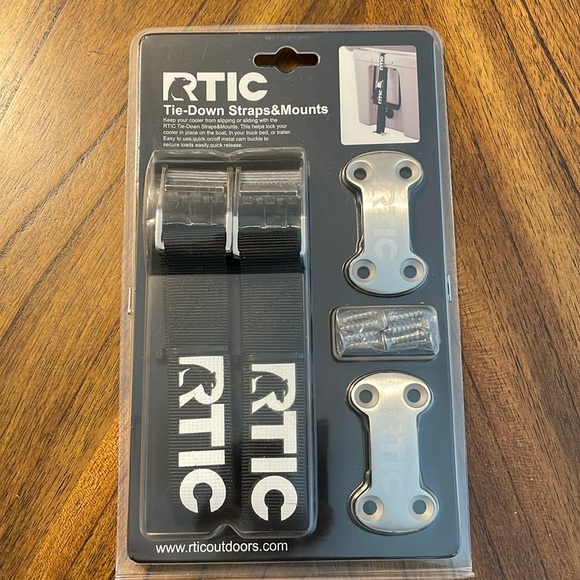 RTIC tie-down straps & mounts for Cooler - Picture 1 of 1